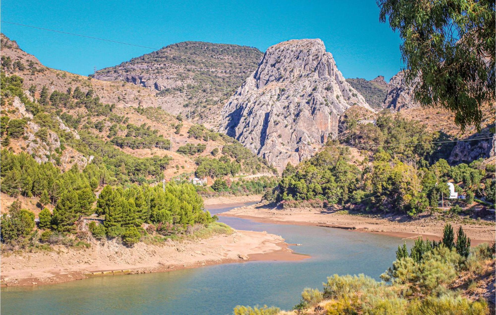 Barriada Bermejo Екстериор снимка